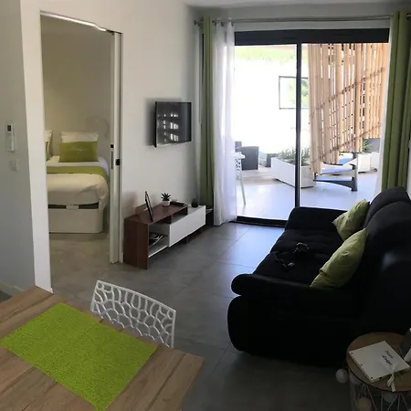 Cassis Lodges